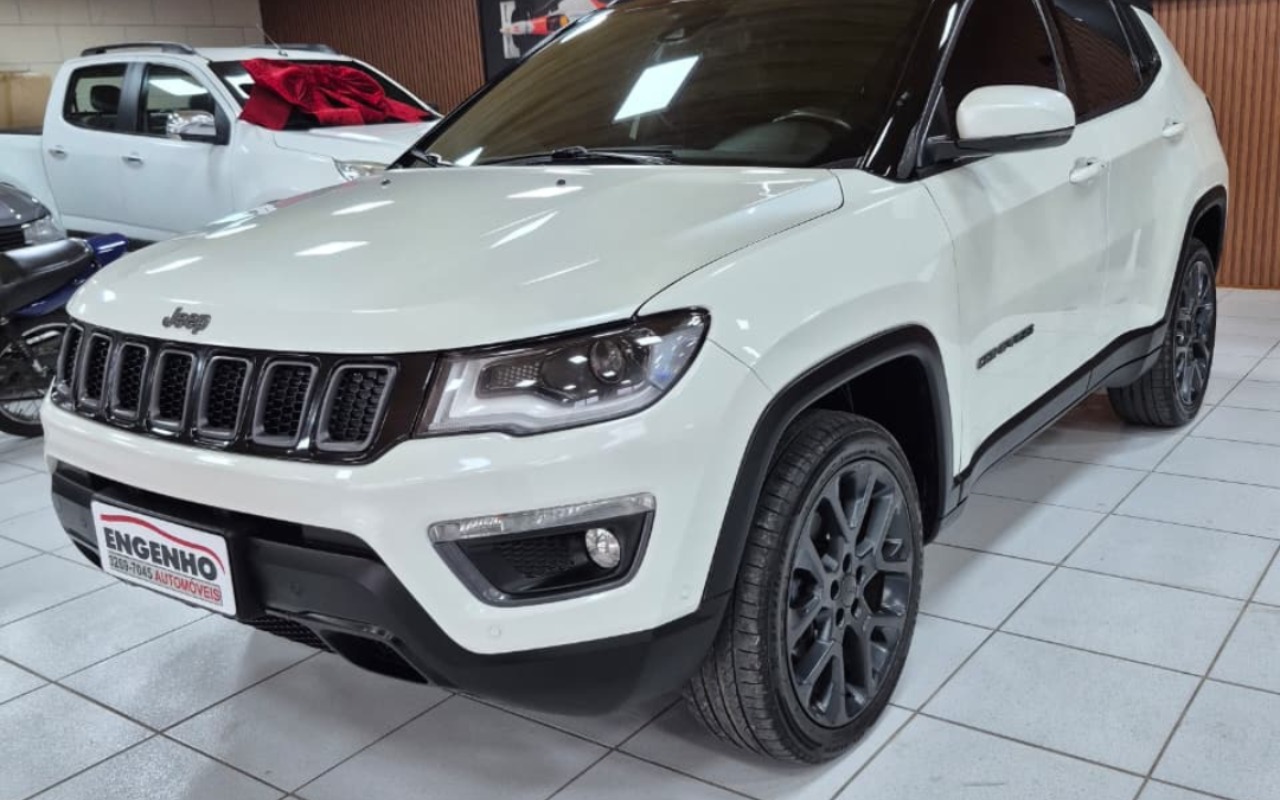 imagem-https://www.socarrao.com.br/sc-vehicle-images-prod/3151494/1786472669559-QiAyLnBuZw.png