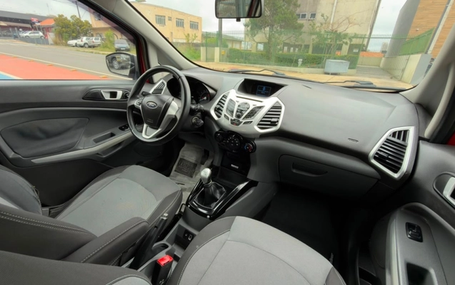 imagem-https://www.socarrao.com.br/sc-vehicle-images-prod/3151564/1789677551630-QYmMV1fnwZfSq3KkJnGI01KCwzaFPlFB.jpg