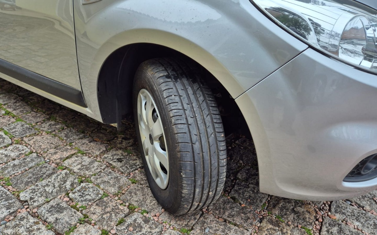 imagem-https://www.socarrao.com.br/sc-vehicle-images-prod/3152176/1786474359275-V2hhdHNBcHAgSW1hZ2UgMjAyNi0wOC0xMSBhdCAxNS4xMC4zNi5qcGVn.jpeg
