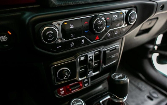 imagem-https://www.socarrao.com.br/sc-vehicle-images-prod/3152302/1787335280082-8369503_25_B_69b5222a9d.jpeg