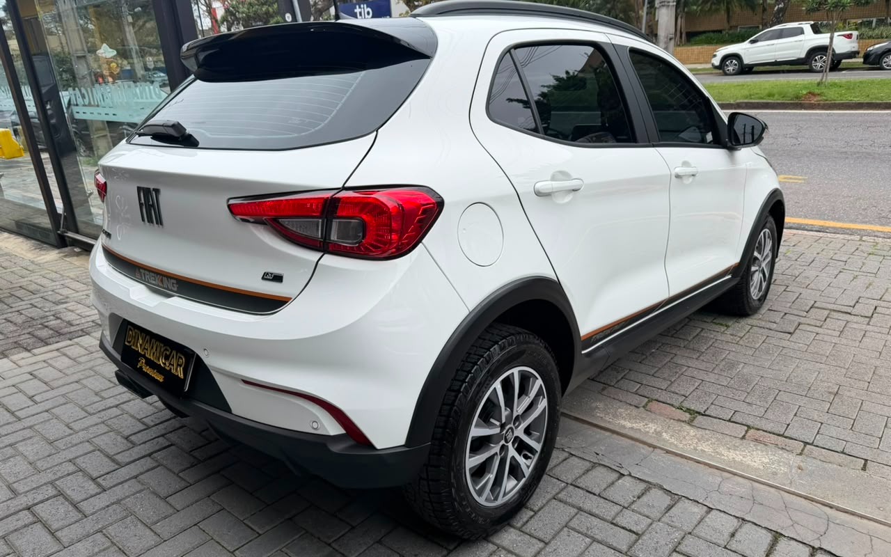 imagem-https://www.socarrao.com.br/sc-vehicle-images-prod/3152343/1786474814732-My5qcGVn.jpeg