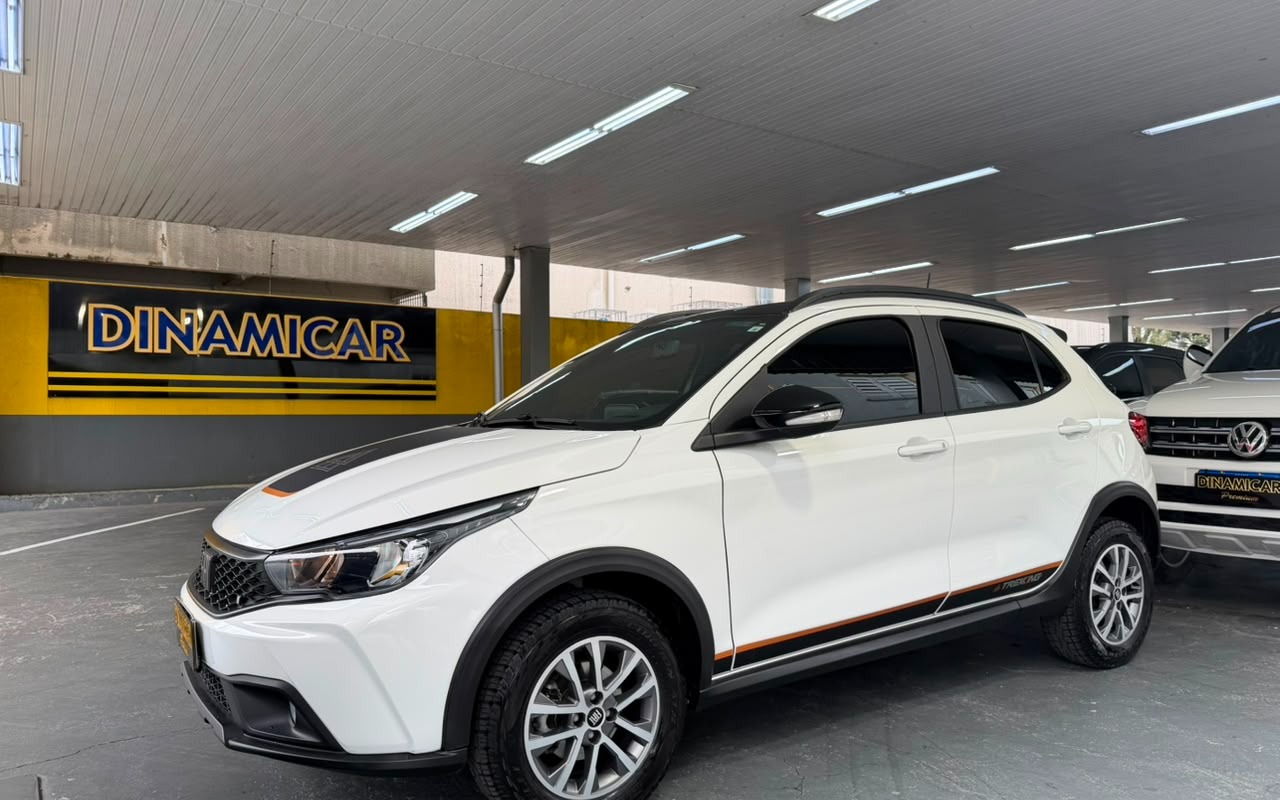 imagem-https://www.socarrao.com.br/sc-vehicle-images-prod/3152343/1786474815240-OC5qcGVn.jpeg
