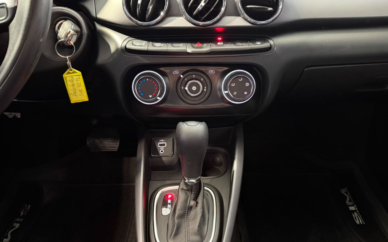 imagem-https://www.socarrao.com.br/sc-vehicle-images-prod/3152343/1786474815972-MTUuanBlZw.jpeg