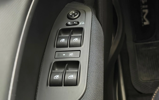 imagem-https://www.socarrao.com.br/sc-vehicle-images-prod/3152343/1786474816298-MTguanBlZw.jpeg