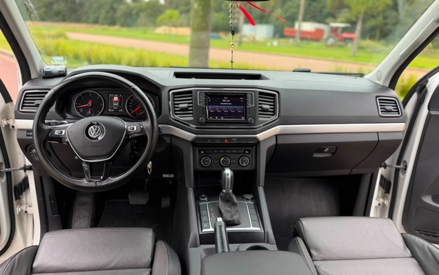 imagem-https://www.socarrao.com.br/sc-vehicle-images-prod/3152588/1786475490660-KGELGYfWEMVQEC11dAQ5kBlAhJcWMWnj.jpg
