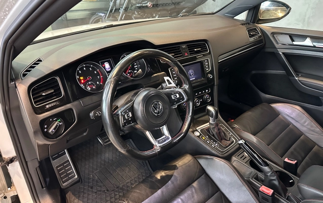imagem-https://www.socarrao.com.br/sc-vehicle-images-prod/3152592/1786475512245-0d47b66c831e413ba92da3c97576330a_1786475426597.jpg