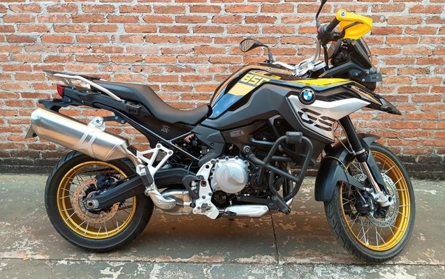 imagem-https://www.socarrao.com.br/sc-vehicle-images-prod/3152598/1786475794634-8369624_2_B_be942a0083.jpeg