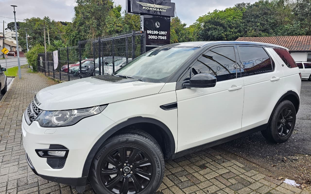 Land Rover Discovery Sport 2016 Branco — foto 1 de 3
