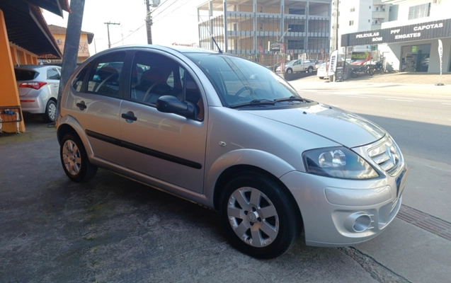 imagem-https://www.socarrao.com.br/sc-vehicle-images-prod/3152993/1787662681700-app-photos-a5m8it1tU67O9RnyBpTmfZShpErAleqR.jpg