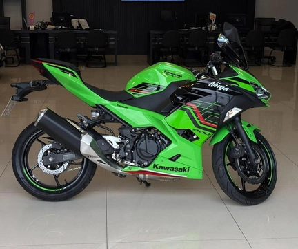 Kawasaki NINJA 400 2024 Verde — foto 1 de 3