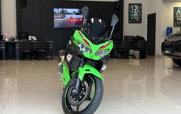 imagem-https://www.socarrao.com.br/sc-vehicle-images-prod/3153093/1789586731477-8359532_2_B_7032481e96.jpeg