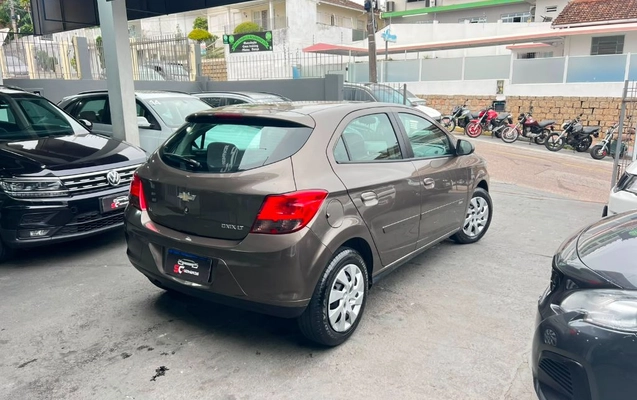 imagem-https://www.socarrao.com.br/sc-vehicle-images-prod/3153223/1789062709855-gb-7a3c9bd.jpeg