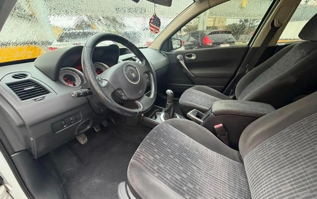 imagem-https://www.socarrao.com.br/sc-vehicle-images-prod/3153300/1786477312747-8368084_13_B_353bb17f62.jpeg