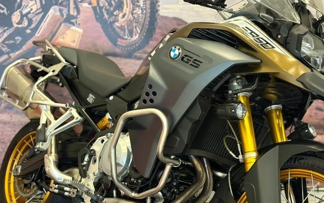 imagem-https://www.socarrao.com.br/sc-vehicle-images-prod/3153302/1786565252801-8344430_8_B_c4de14d7a5.jpeg
