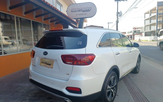 imagem-https://www.socarrao.com.br/sc-vehicle-images-prod/3153452/1787083202317-app-photos-BeEyn1bM4VZeUrUlFTDN3dQVCPaaIdiW.jpg