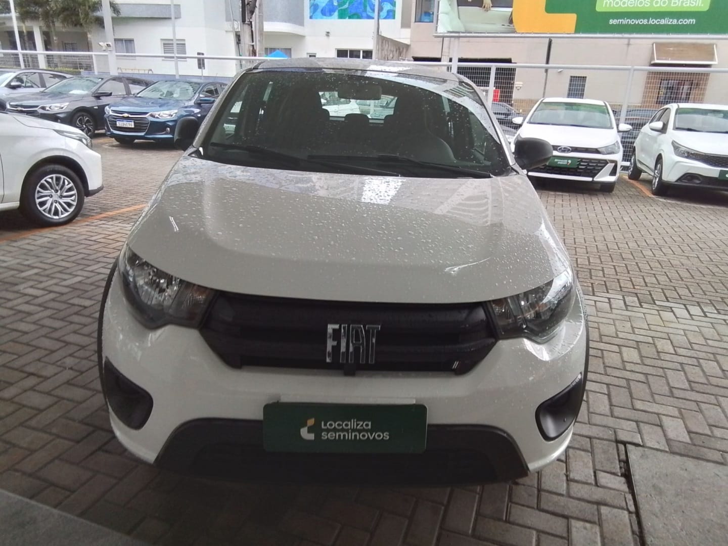 Fiat Mobi LIKE 1.0 Fire Flex 5p. na cor Branco em São José / SC - 31535