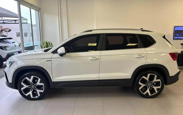 imagem-https://www.socarrao.com.br/sc-vehicle-images-prod/3153503/1788554260784-8369947_6_B_1ce8579189.jpeg