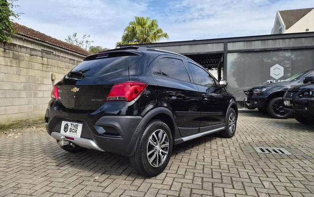 imagem-https://www.socarrao.com.br/sc-vehicle-images-prod/3153542/1788963883254-8288743_7_B_8b1273c128.jpeg