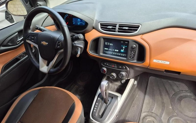 imagem-https://www.socarrao.com.br/sc-vehicle-images-prod/3153542/1788963883265-8288743_13_B_e51b973d91.jpeg