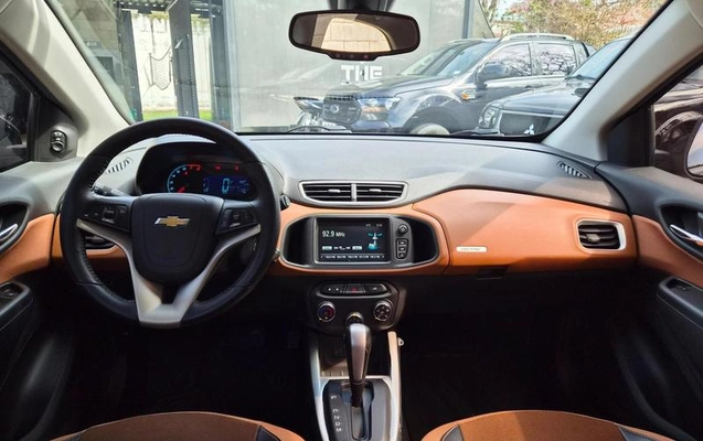imagem-https://www.socarrao.com.br/sc-vehicle-images-prod/3153542/1788963883267-8288743_14_B_db788b0d9d.jpeg