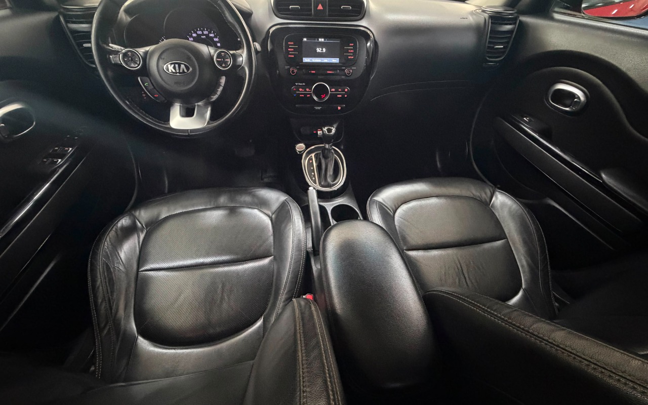 imagem-https://www.socarrao.com.br/sc-vehicle-images-prod/3153646/1786478347133-V2hhdHNBcHAgSW1hZ2UgMjAyNi0wOC0xMSBhdCAxNi40MS41NSAoMykuanBlZw.jpeg