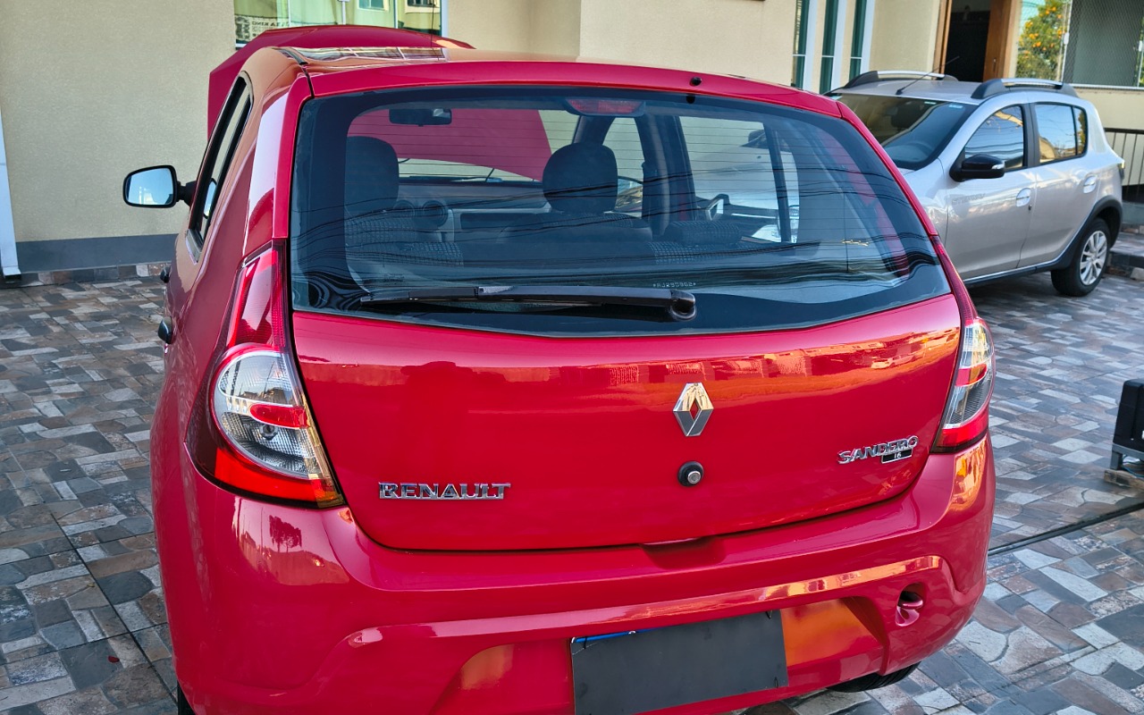 imagem-https://www.socarrao.com.br/sc-vehicle-images-prod/3153651/1786479137524-SU1HXzIwMjYwNzMxXzE2MjczMDE0NV9IRFIuanBn.jpg