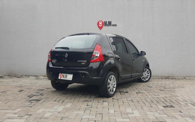 imagem-https://www.socarrao.com.br/sc-vehicle-images-prod/3153962/1787256955565-8369343_3_B_3c917c39c8.jpeg