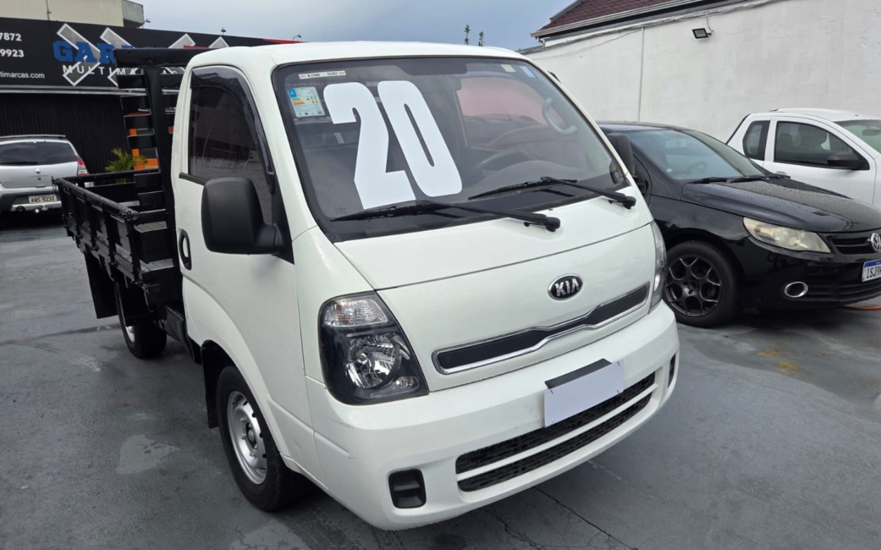 imagem-https://www.socarrao.com.br/sc-vehicle-images-prod/3153992/1786479389604-V2hhdHNBcHAgSW1hZ2UgMjAyNi0wOC0wOCBhdCAxNi4zOC41OC5qcGVn.jpeg