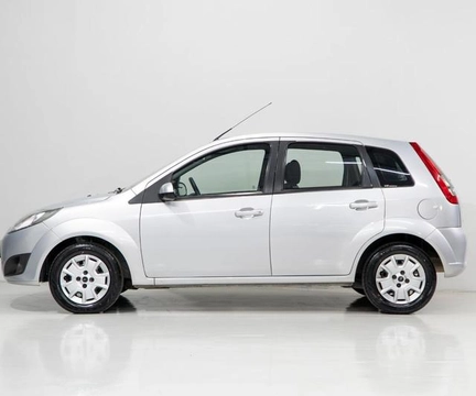 Ford Fiesta 2013 Prata — foto 1 de 3