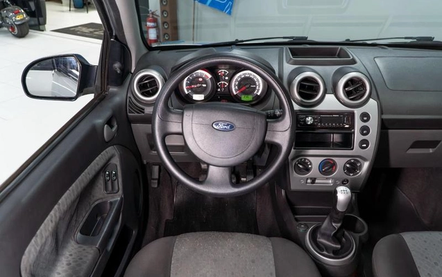 imagem-https://www.socarrao.com.br/sc-vehicle-images-prod/3154040/1788382524227-8357977_5_B_ac8c1f0ab0.jpeg