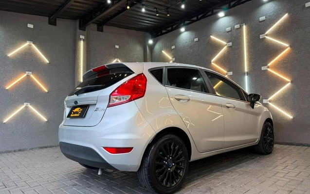 imagem-https://www.socarrao.com.br/sc-vehicle-images-prod/3154516/1787574132648-8364954_0_B_d53a283809.jpeg