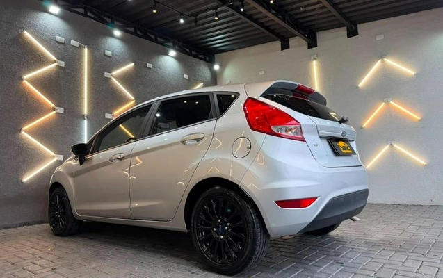 imagem-https://www.socarrao.com.br/sc-vehicle-images-prod/3154516/1787574132650-8364954_1_B_50615aad0c.jpeg