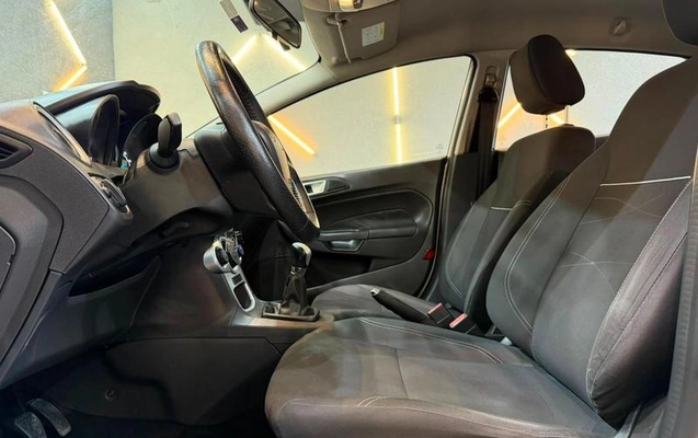imagem-https://www.socarrao.com.br/sc-vehicle-images-prod/3154516/1787574132657-8364954_4_B_c5f21cd313.jpeg