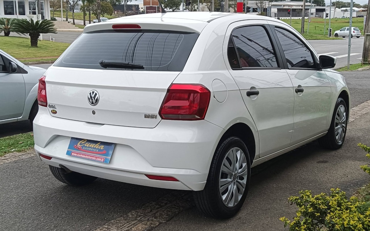 imagem-https://www.socarrao.com.br/sc-vehicle-images-prod/3154573/1786481578118-NzcxNzA4ODQzXzE1NjI0MTE0MTkwMTM3MTRfNjE1MjEyMjQ0MzM3MTI3OTIxOV9uLmpwZw.jpg