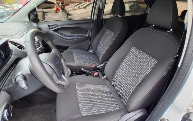 imagem-https://www.socarrao.com.br/sc-vehicle-images-prod/3154576/1789504606639-8347599_8_B_a33c3bb757.jpeg