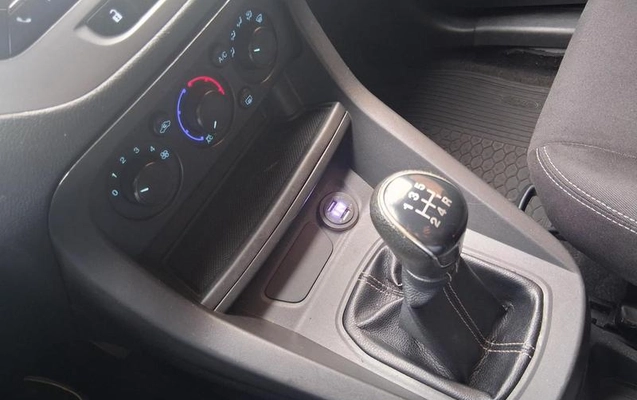 imagem-https://www.socarrao.com.br/sc-vehicle-images-prod/3154576/1789504606647-8347599_12_B_7f4321efdd.jpeg