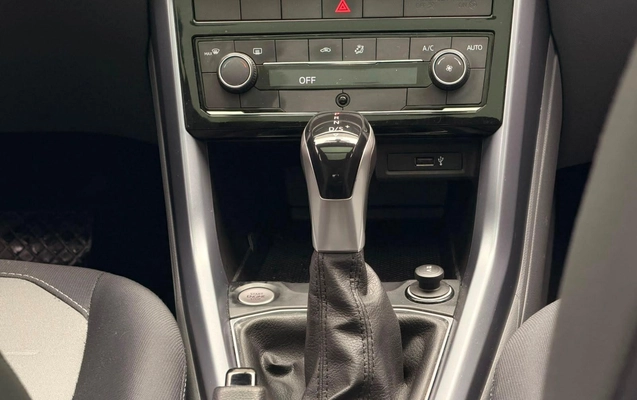 imagem-https://www.socarrao.com.br/sc-vehicle-images-prod/3154624/1789578867795-f46d9bffa0c14953ad98708c9d653240_1786481795087.jpg