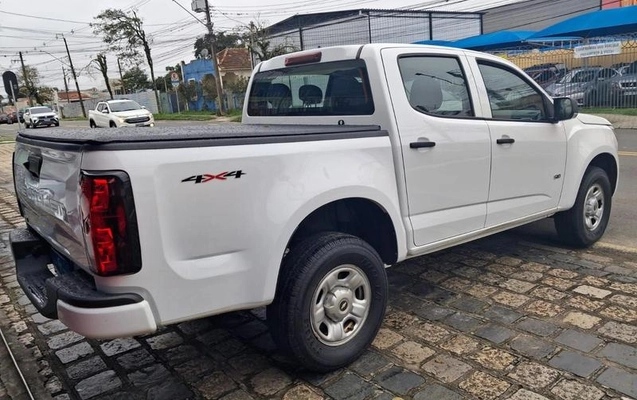 imagem-https://www.socarrao.com.br/sc-vehicle-images-prod/3155187/1786483930617-8370548_0_B_787a3b109c.jpeg