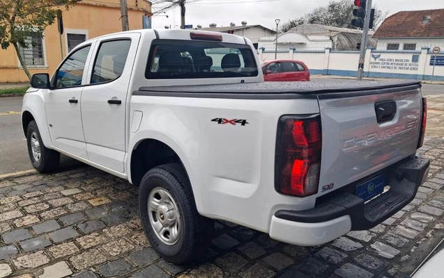 imagem-https://www.socarrao.com.br/sc-vehicle-images-prod/3155187/1786483930618-8370548_2_B_063ddd65c2.jpeg