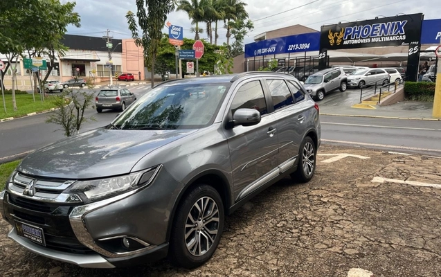 imagem-https://www.socarrao.com.br/sc-vehicle-images-prod/3155228/1786484639834-HuXqxUiSogPdFYdWUspi94P8rJkFVvHK.jpg