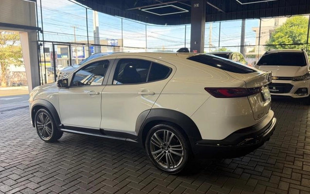 imagem-https://www.socarrao.com.br/sc-vehicle-images-prod/3155236/1787591970941-8370559_5_B_1d68228d66.jpeg