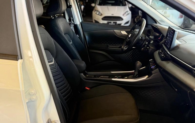 imagem-https://www.socarrao.com.br/sc-vehicle-images-prod/3155236/1787591970944-8370559_6_B_d053629016.jpeg