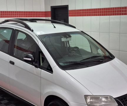 Fiat Idea 2008 Branco — foto 1 de 3