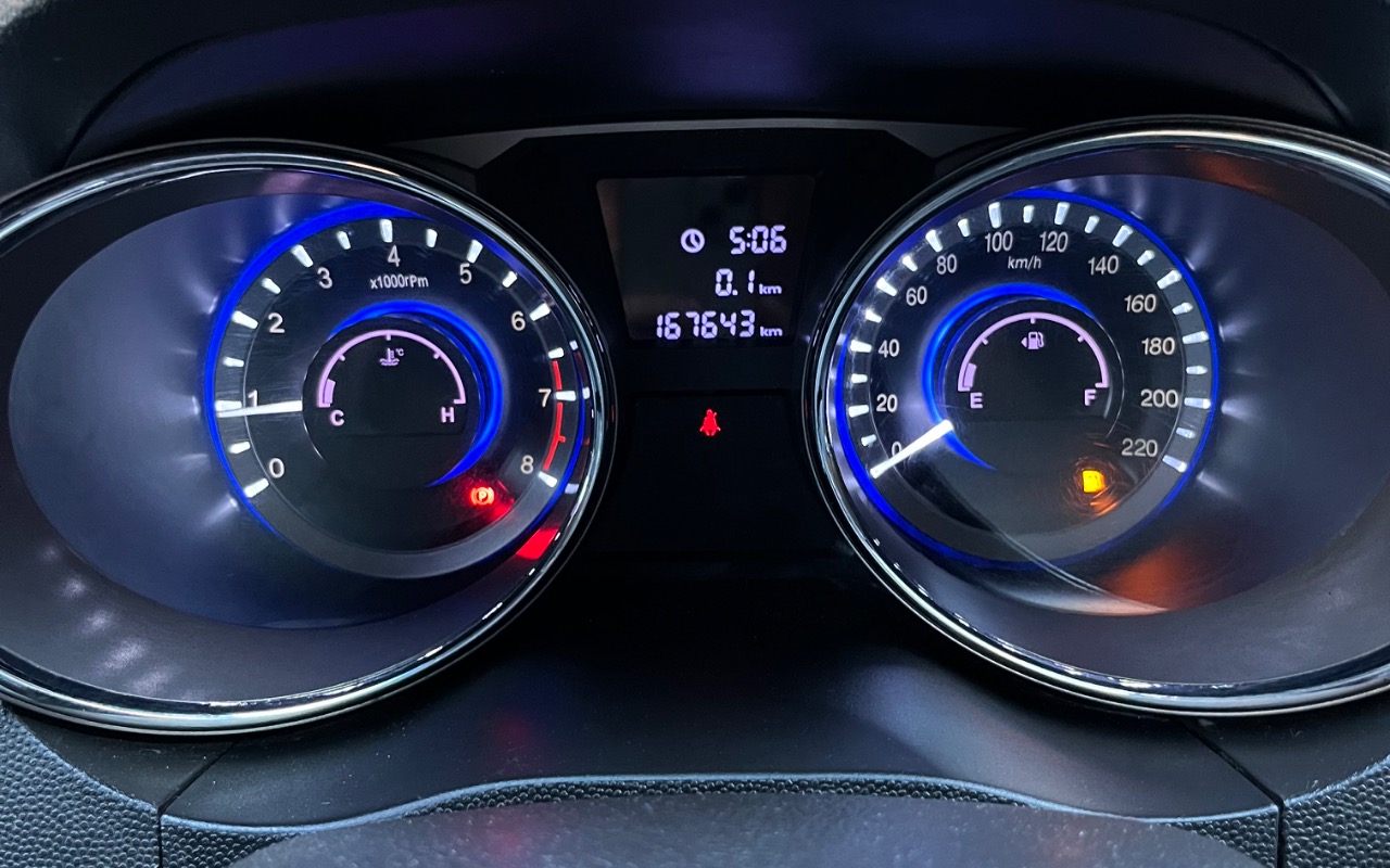 imagem-https://www.socarrao.com.br/sc-vehicle-images-prod/3160940/1786501859215-SU1HXzk0MjIuanBlZw.jpeg