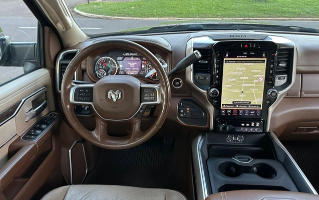 imagem-https://www.socarrao.com.br/sc-vehicle-images-prod/3170228/1786535529084-4_101028.jpg