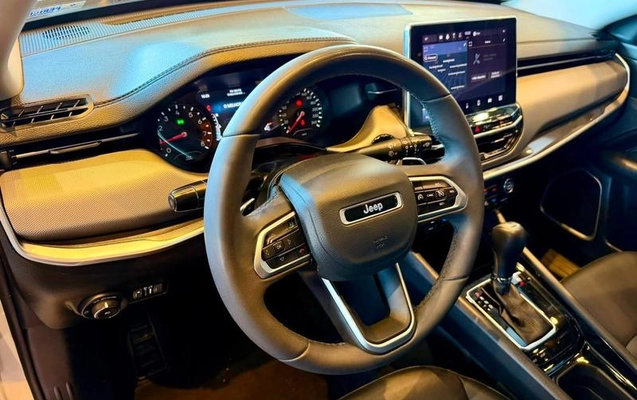 imagem-https://www.socarrao.com.br/sc-vehicle-images-prod/3170758/1787681262448-8270730_11_B_9be449a31a.jpeg