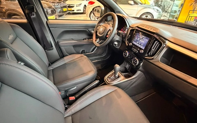 imagem-https://www.socarrao.com.br/sc-vehicle-images-prod/3170973/1788445080680-2d379378-11f7-46b8-99dc-076a5604f5bf.jpg