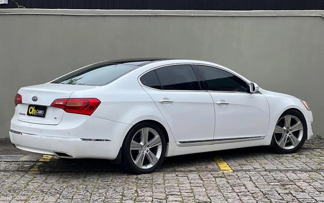 imagem-https://www.socarrao.com.br/sc-vehicle-images-prod/3171458/1786719905396-7778977_16_B_4532f53907.jpeg