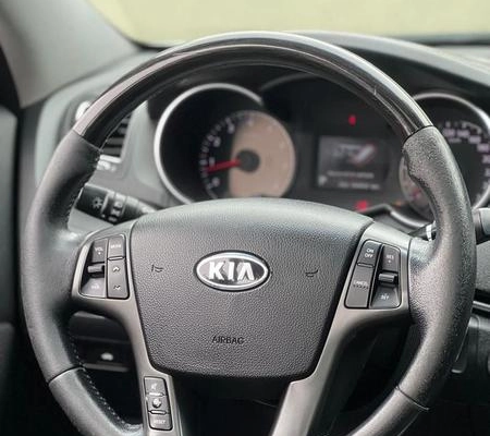 imagem-https://www.socarrao.com.br/sc-vehicle-images-prod/3171458/1786719905400-7778977_3_B_360b8d7914.jpeg