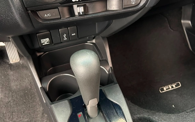 imagem-https://www.socarrao.com.br/sc-vehicle-images-prod/3171493/1786539912296-e4f073ae-a48f-4cce-804a-4f76b5c7a6d9.jpg